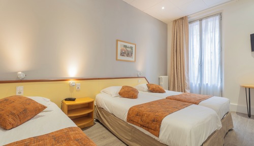 Triple Room