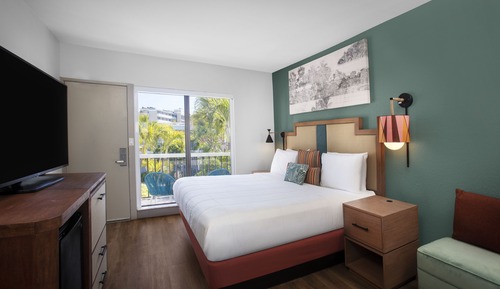Room, 1 King Bed (Courtyard)