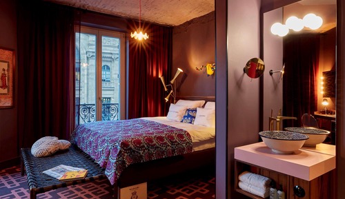 Large with Paris view