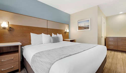 Suite, 1 King Bed, Non Smoking, Kitchen