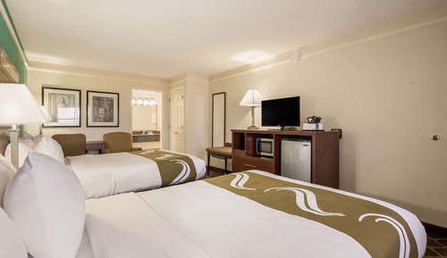Standard Room, 2 Double Beds, Non Smoking