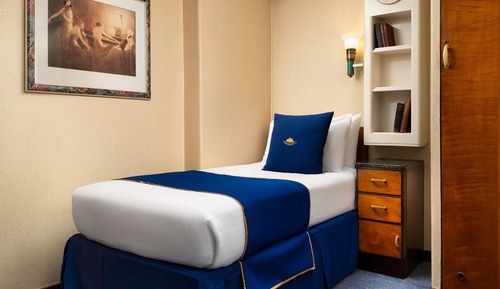 Family Stateroom, 1 King & 1 Twin Bed