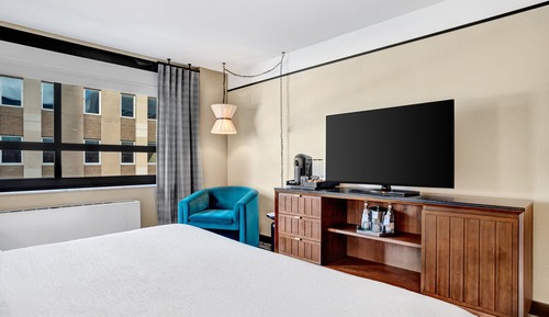 Standard Room, 1 King Bed