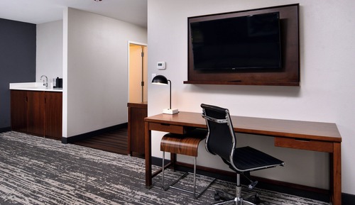 Junior Suite, 1 King Bed with Sofa bed (Balcony)