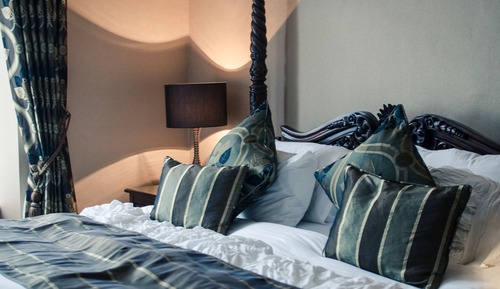 Four Poster Room