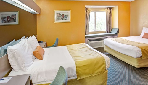 Room, 2 Queen Beds, Non Smoking
