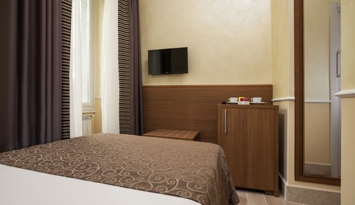 Single Room, Annex Building (Via Carlo Cattaneo, 26)