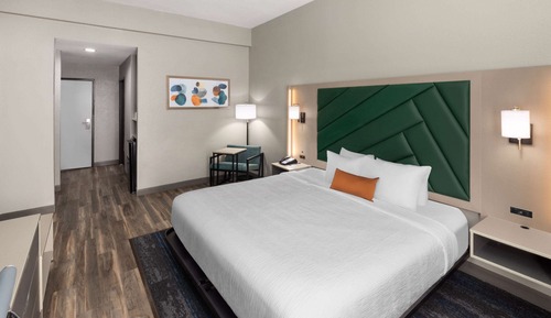 Standard Room, 1 King Bed, Accessible