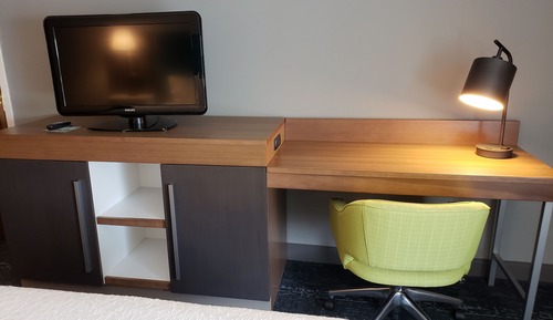 Suite, 1 King Bed, Non Smoking