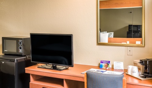 Studio Suite, 1 Queen Bed, Non Smoking