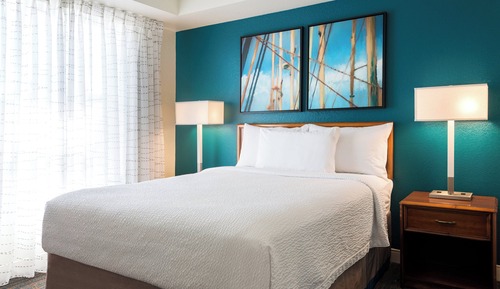 Suite, 2 Bedrooms (Hearing Accessible)