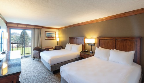 Standard Room, 2 Queen Beds, Lake View