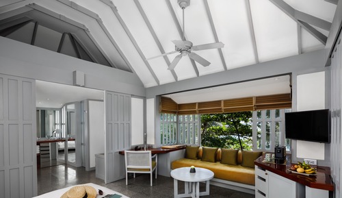 1 BR  Hillside Cottage