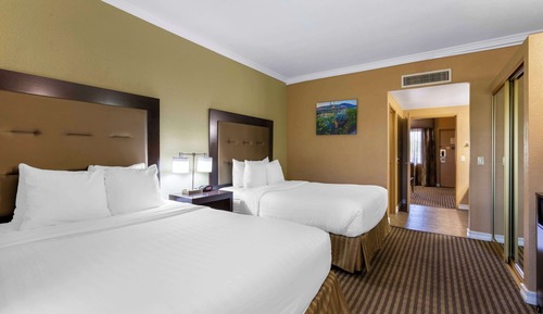 Standard Room, 2 Queen Beds, Non Smoking, Refrigerator