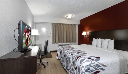 Deluxe Room, 1 King Bed (Smoke Free)