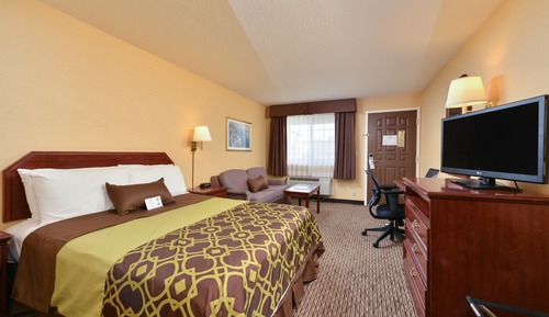 Standard Room, 1 Queen Bed, Accessible, Non Smoking