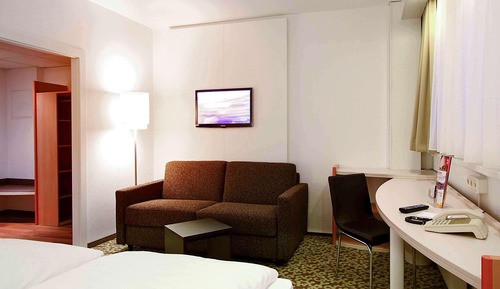 Suite, Multiple Beds