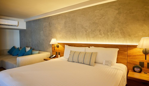 Prestige Room