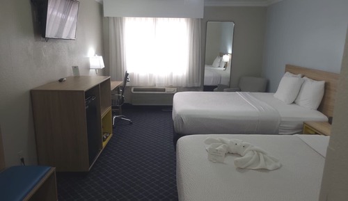 Room, 2 Queen Beds, Non Smoking