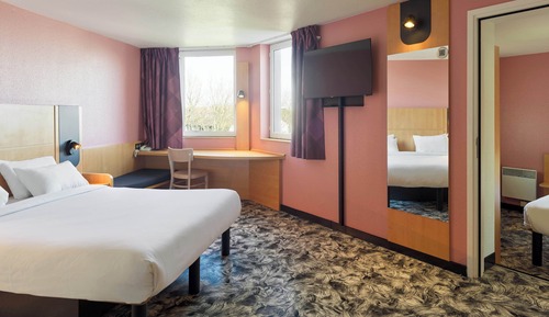 Classic Quadruple Room