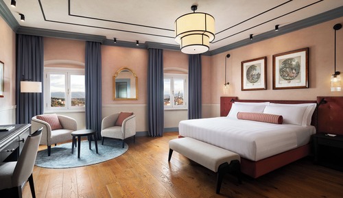 Signature Room (Deluxe)