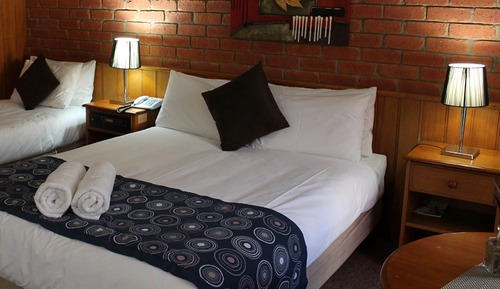 Deluxe Triple Room 