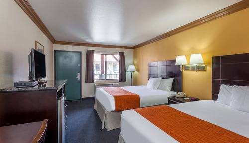 Double Room, 2 Double Beds, Smoking