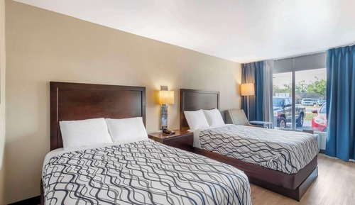 Standard Room, 2 Double Beds, Non Smoking