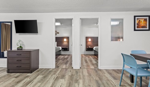 Suite, Multiple Beds, Non Smoking (Efficiency)