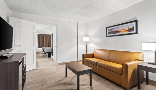 Suite, Multiple Beds, Non Smoking