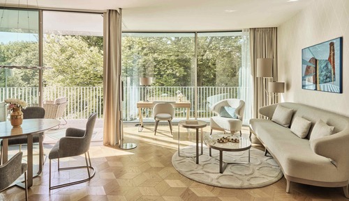 Premier Suite