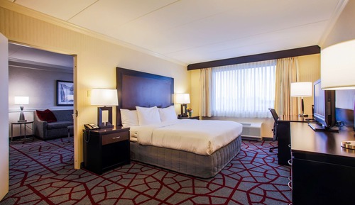 Suite, 1 King Bed, Non Smoking