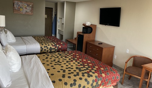 Standard Room, 2 Queen Beds, Non Smoking