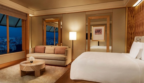 Club Deluxe Room, 1 King Bed, Non Smoking, City View, High Floor (Club Deluxe Kallang)
