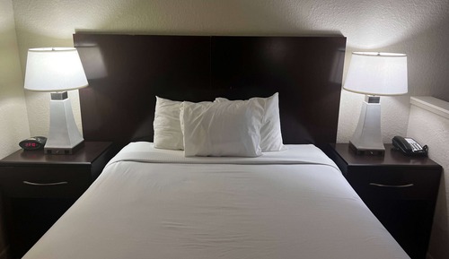 Room, 1 Queen Bed, Non Smoking