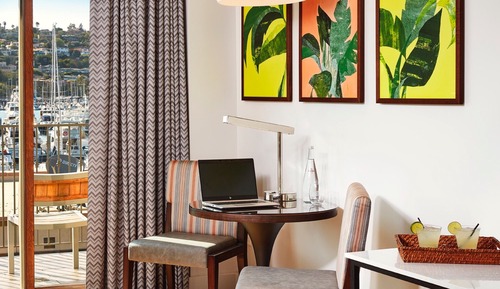 Marina View Junior Suite Two Queen
