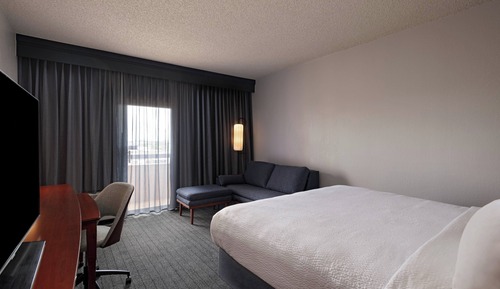 Room, 1 King Bed with Sofa bed, Non Smoking