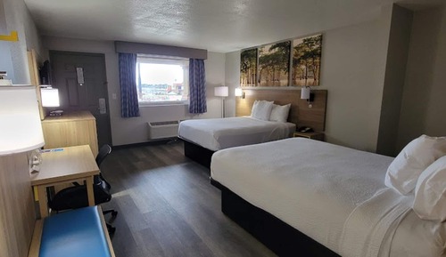 Room, 2 Queen Beds, Non Smoking (Efficiency)