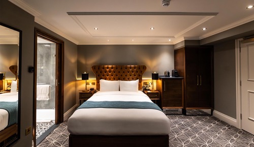 Family Room, Multiple Beds (Deluxe)