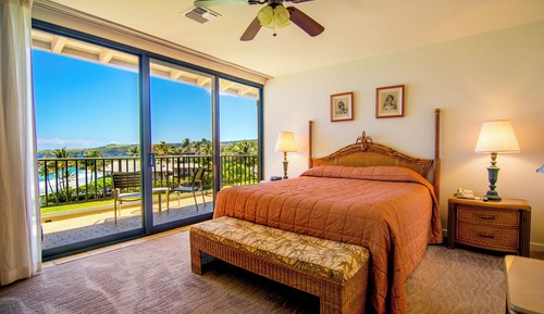 Villa, 2 Bedrooms, Oceanfront (Bay 19B2 Gold 2.5 bath)
