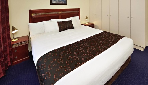 Deluxe Room, 1 King Bed