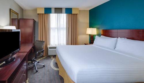 Standard Room, 1 King Bed (Communications)