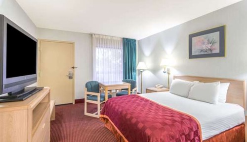 Room, 1 King Bed, Non Smoking (2nd Floor)