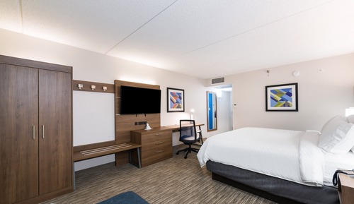 Standard Room, 1 King Bed
