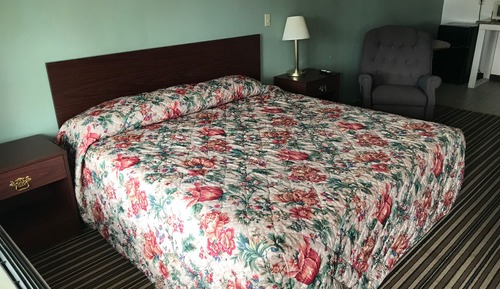 Standard Room, 1 King Bed, Non Smoking