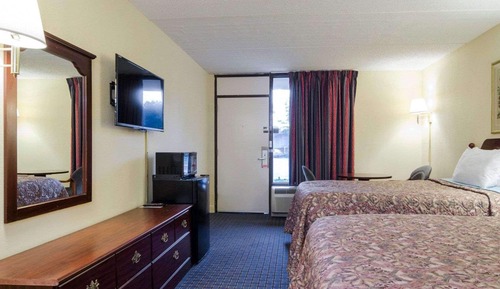 Standard Room, 2 Double Beds, Smoking