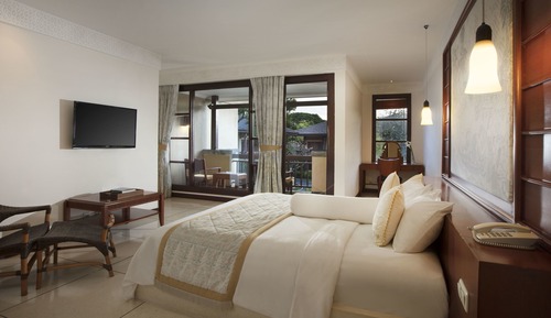 Embassy Suite One Bedroom