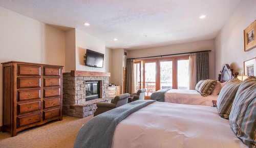Luxury Room, 2 Queen Beds, Hot Tub