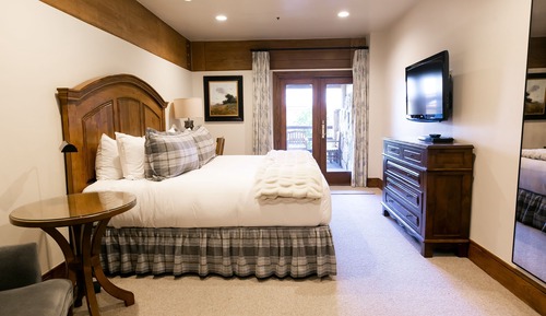 Deluxe Room, 1 King Bed, Hot Tub