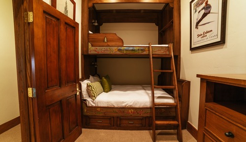 Room, 2 Bedrooms (Flagstaff)